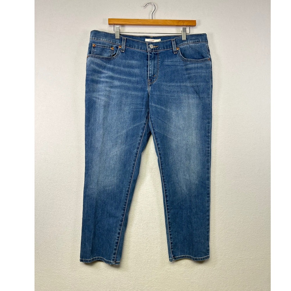Levi Strauss Boyfriend Jeans‎ Medium Wash Denim Women Size 32